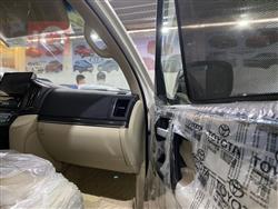 تۆیۆتا لاند کروزەر